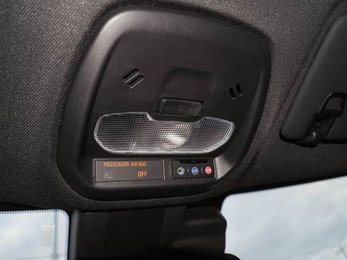 Certified 2025 Chevrolet Trax RS w/ Driver Confidence Package image 34