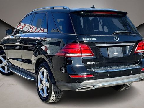 Used 2016 Mercedes-Benz GLE 350 w/ Premium Package image 4