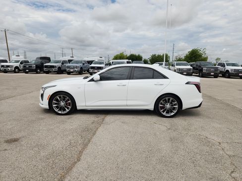 Used 2025 Cadillac CT4 Sport w/ Technology Package RWD image 4