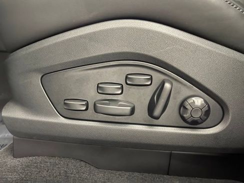 Used 2024 Porsche Macan 4 Electric image 70