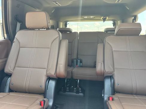 New 2026 Chevrolet Tahoe High Country w/ Sun And Tow Package AWD/4WD image 31