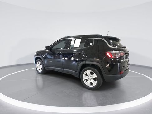 Used 2022 Jeep Compass Latitude image 6