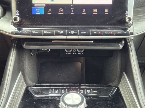 Used 2023 Jeep Wagoneer L Series II RWD image 20