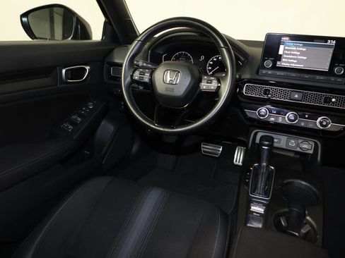 Used 2023 Honda Civic Sport image 9