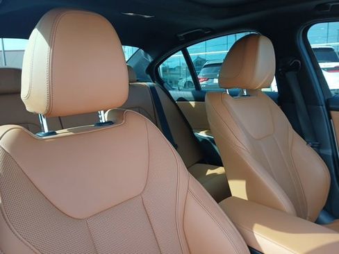 Used 2024 BMW 330i Sedan w/ Convenience Package RWD image 16