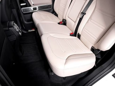 Used 2024 Mercedes-Benz G 550 image 25