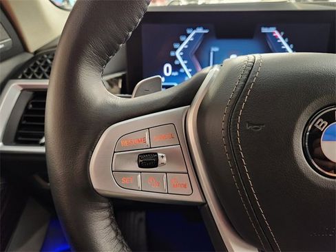 Used 2025 BMW X7 xDrive40i image 28