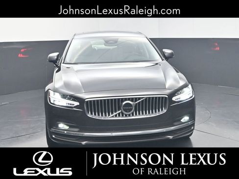 Used 2024 Volvo S90 B6 Ultimate image 4