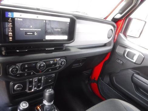 Certified 2024 Jeep Wrangler Sport S AWD/4WD image 19