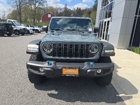 Used 2025 Jeep Wrangler Unlimited Rubicon 4xe w/ Safety Group AWD/4WD image 2
