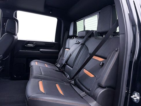 Used 2024 GMC Sierra 2500 AT4 w/ AT4 Premium Plus Package image 42