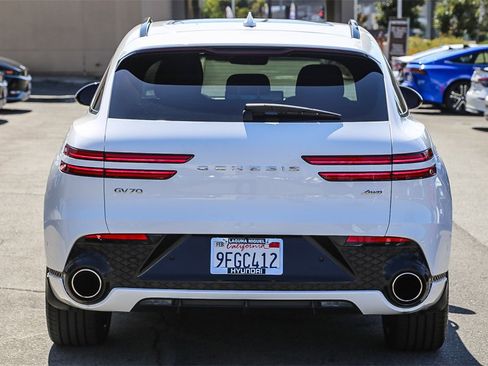 Used 2023 Genesis GV70 2.5T w/ Sport Prestige Package image 7