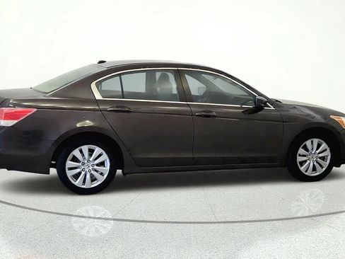 Used 2011 Honda Accord EX-L image 6