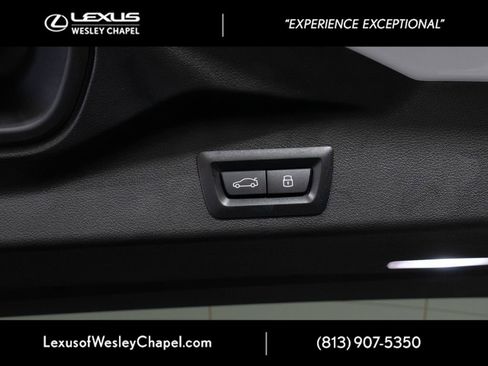 Used 2026 BMW X5 xDrive40i w/ Premium Package AWD/4WD image 17