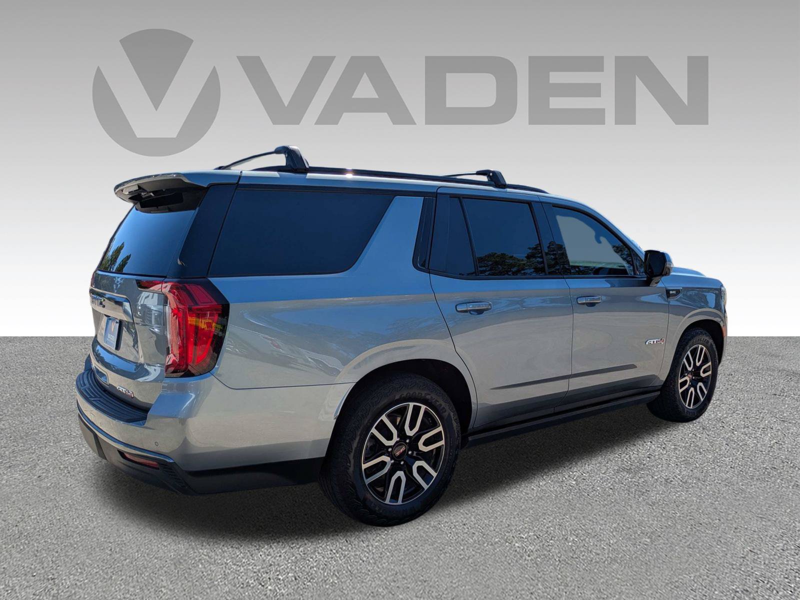 Used 2023 GMC Yukon AT4 w/ AT4 Premium Plus Package AWD/4WD image 26