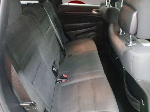 Used 2017 Jeep Grand Cherokee Laredo AWD/4WD image 18