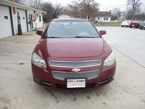 Used 2008 Chevrolet Malibu LTZ w/ Rear Power Package image 3