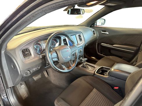 Used 2023 Dodge Charger SXT image 7
