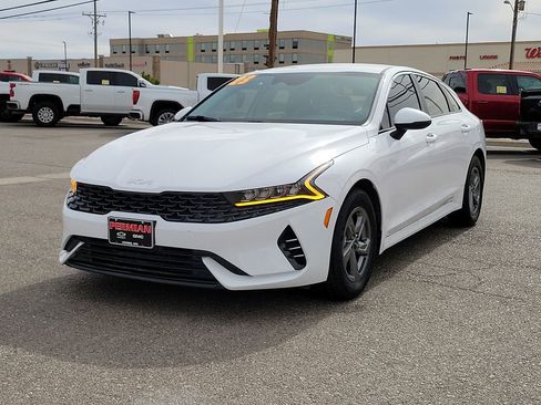Used 2023 Kia K5 LXS FWD image 4