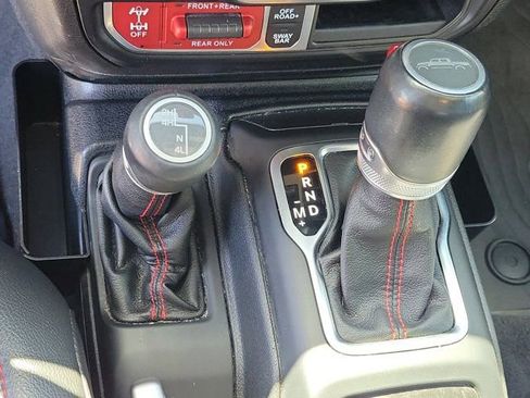 Used 2021 Jeep Gladiator Rubicon w/ LED Lighting Group AWD/4WD image 27