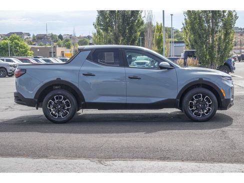 Used 2023 Hyundai Santa Cruz SEL AWD/4WD image 2