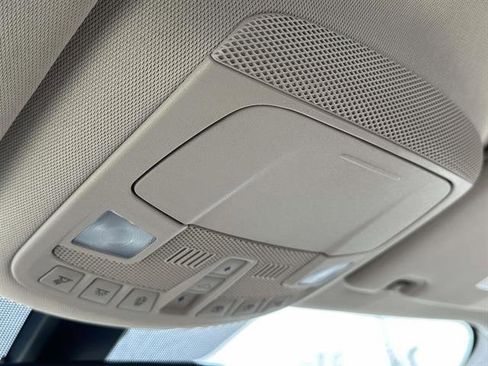 Used 2017 Lincoln MKC Reserve w/ Lincoln MKC Climate Package image 22