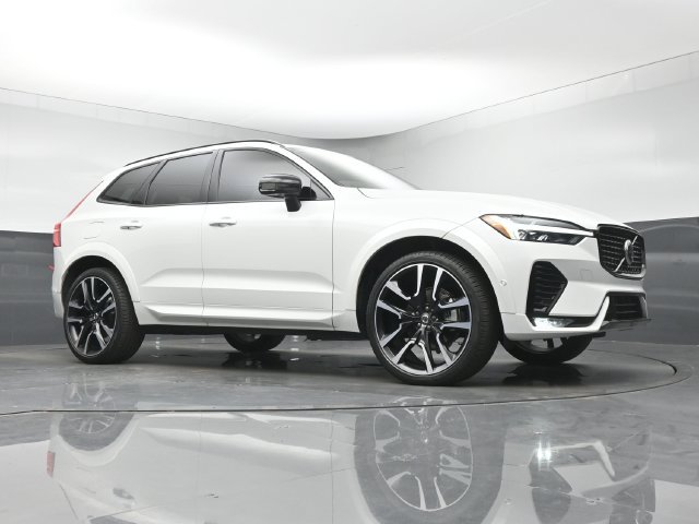 Used 2024 Volvo XC60 B5 Ultimate w/ Protection Package Premier AWD/4WD image 10