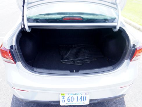 Used 2023 Kia Rio LX image 32