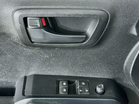 Used 2022 Toyota Tacoma SR RWD image 21