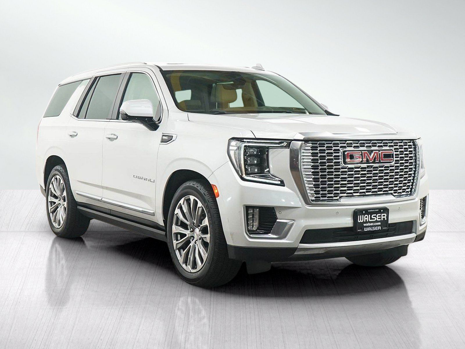 Used 2021 GMC Yukon Denali w/ Denali Ultimate Package AWD/4WD image 8