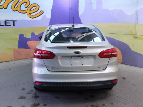 Used 2018 Ford Focus SE image 7
