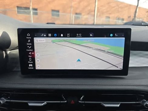 Used 2024 Alfa Romeo Tonale Ti image 13