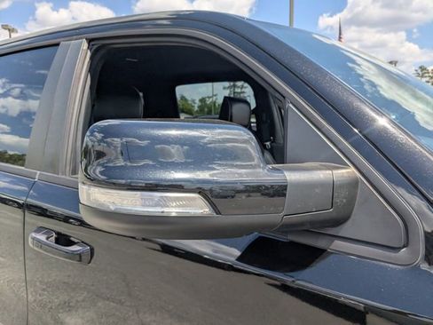 Used 2019 RAM 1500 Laramie AWD/4WD image 12