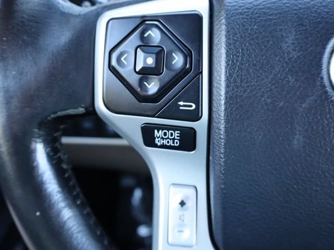 Used 2014 Toyota Sequoia Platinum RWD image 31
