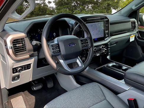 New 2025 Ford F150 XLT w/ Equipment Group 302A MID image 6