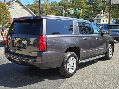 Used 2016 Chevrolet Suburban LS image 6