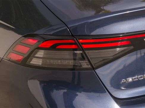 Certified 2025 Honda Accord SE image 10