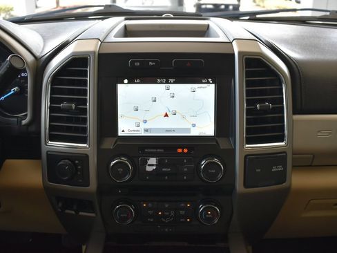 Used 2018 Ford F250 Lariat AWD/4WD image 18