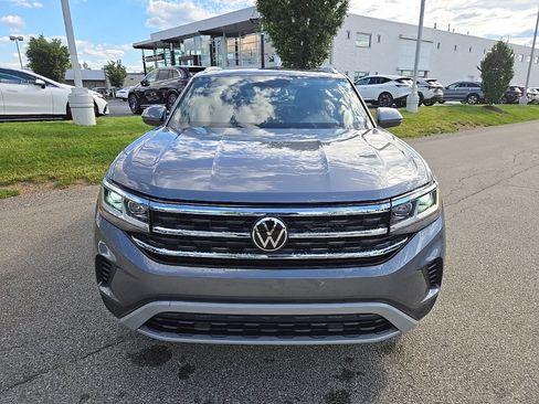 Used 2023 Volkswagen Atlas Cross Sport SE w/ Panoramic Sunroof Package AWD/4WD image 11