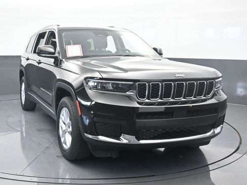 Used 2021 Jeep Grand Cherokee L Laredo w/ Luxury Tech Group I image 9