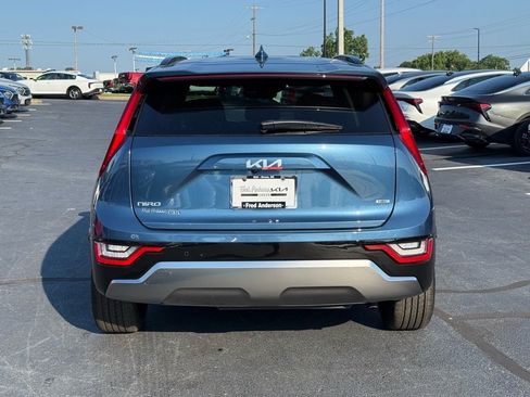 New 2025 Kia Niro SX Touring image 4