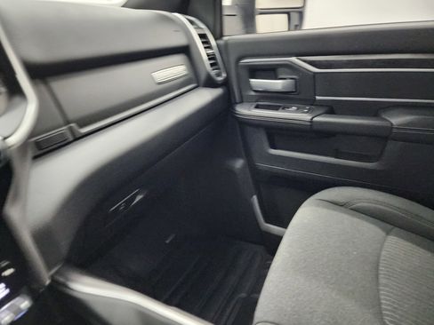 Used 2024 RAM 2500 Big Horn w/ Night Edition image 13