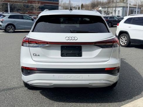 Certified 2024 Audi Q4 e-tron Premium Plus RWD image 5
