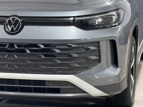 New 2026 Volkswagen Tiguan SE AWD/4WD image 26