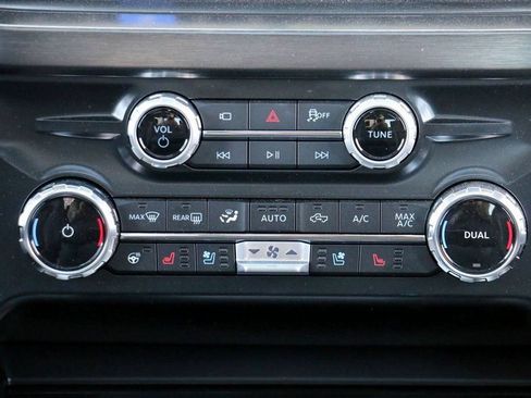 New 2026 Ford F250 Lariat w/ Black Appearance Package AWD/4WD image 34