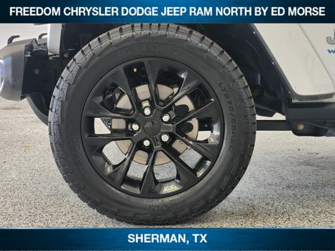 Used 2021 Jeep Wrangler Unlimited Sahara AWD/4WD image 7