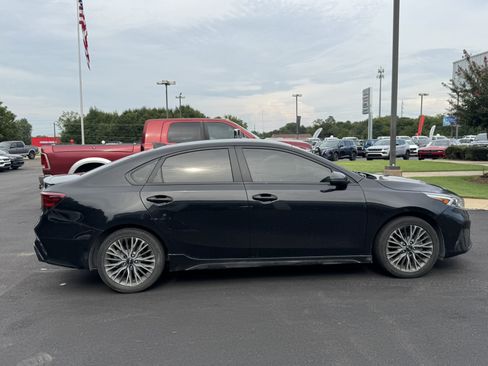 Used 2024 Kia Forte GT-Line FWD image 4