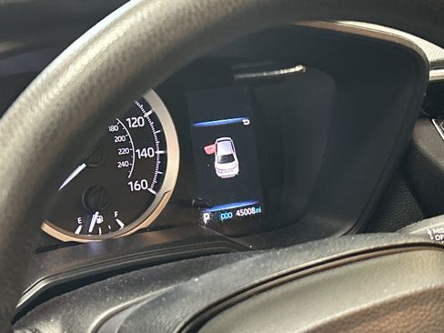 Used 2020 Toyota Corolla LE FWD image 10