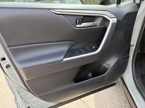 Used 2021 Toyota RAV4 XLE image 26