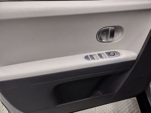 Used 2023 Hyundai Ioniq 5 SE image 21